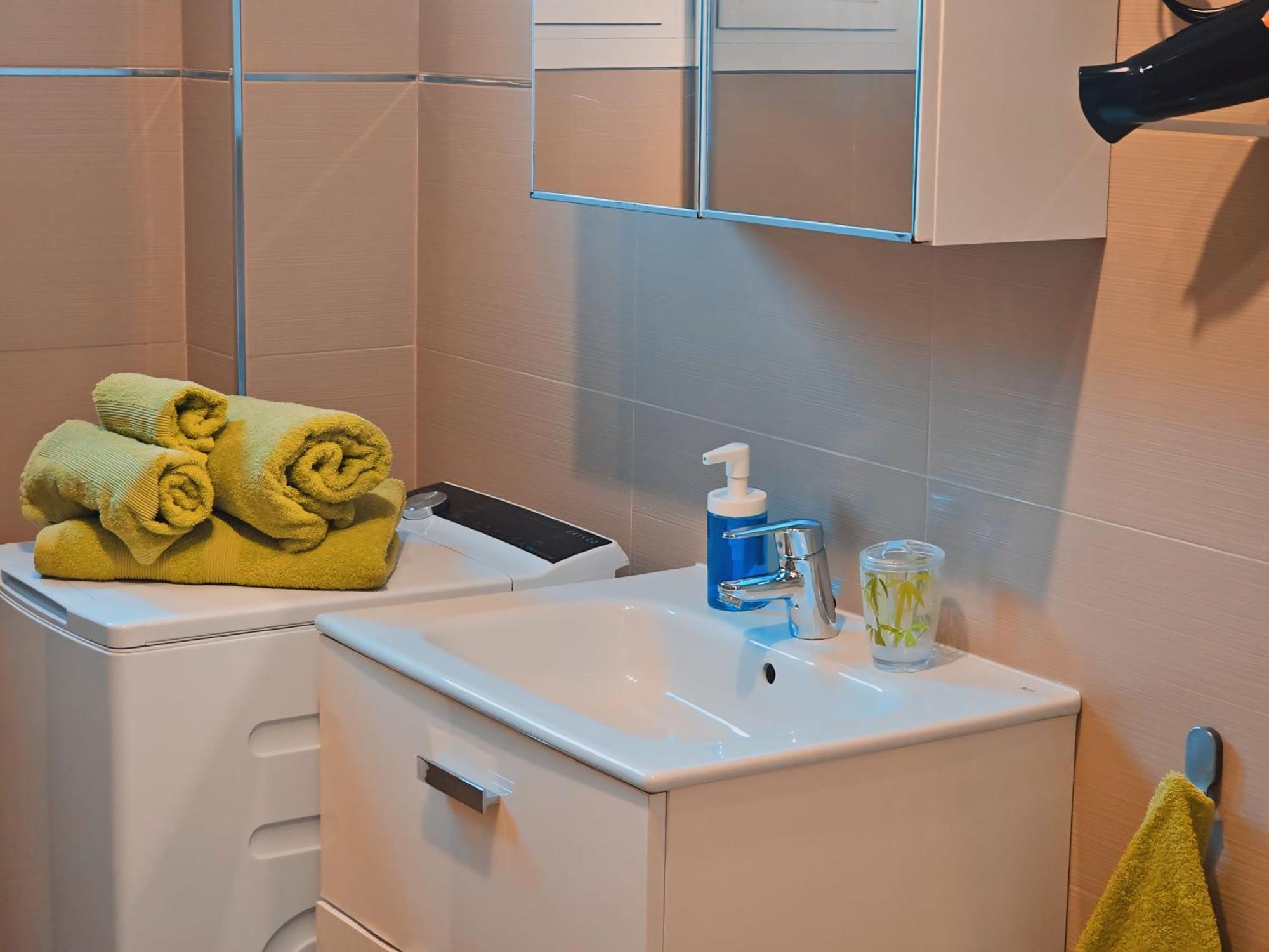 Apartamento Paseo Maritimo De Playamar ตอร์เรโมลิโนส ภายนอก รูปภาพ