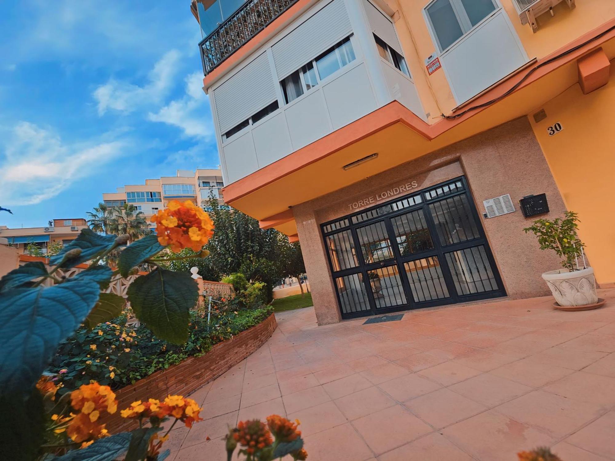 Apartamento Paseo Maritimo De Playamar ตอร์เรโมลิโนส ภายนอก รูปภาพ