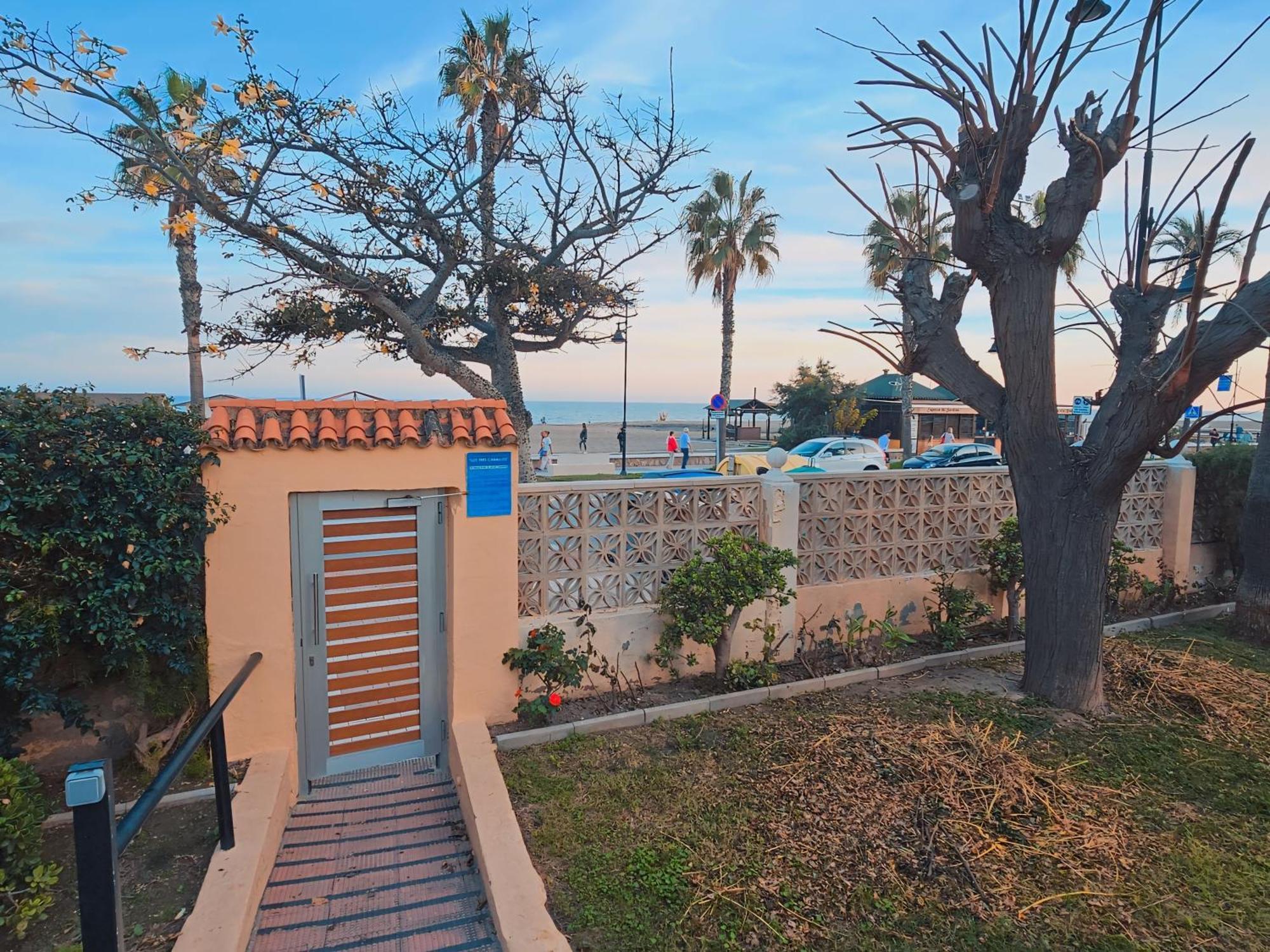 Apartamento Paseo Maritimo De Playamar ตอร์เรโมลิโนส ภายนอก รูปภาพ